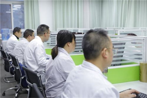 叮当健康医生提醒 均衡饮食与适度锻炼，筑牢肠道健康防线